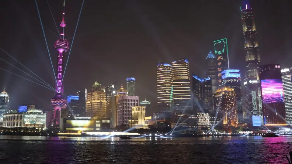 [路上的风景]Riverside of Huangpu River